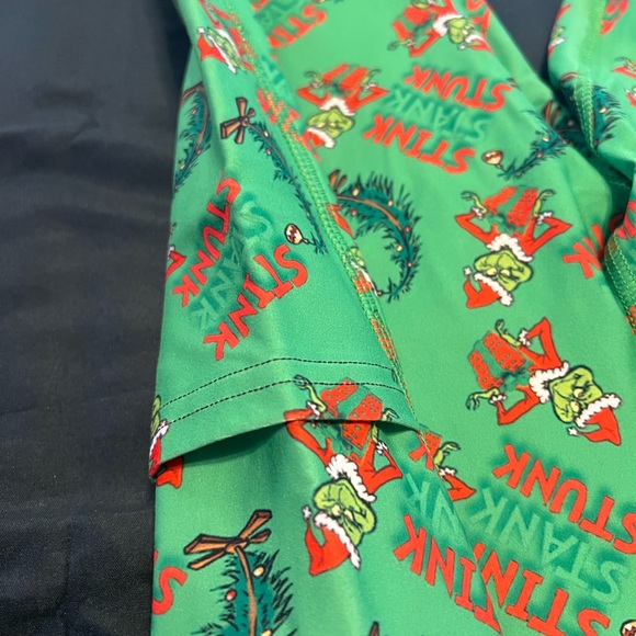 Spread the Holiday Cheer wearing a pair of The Grinch Leggings! - Picture 3 of 5